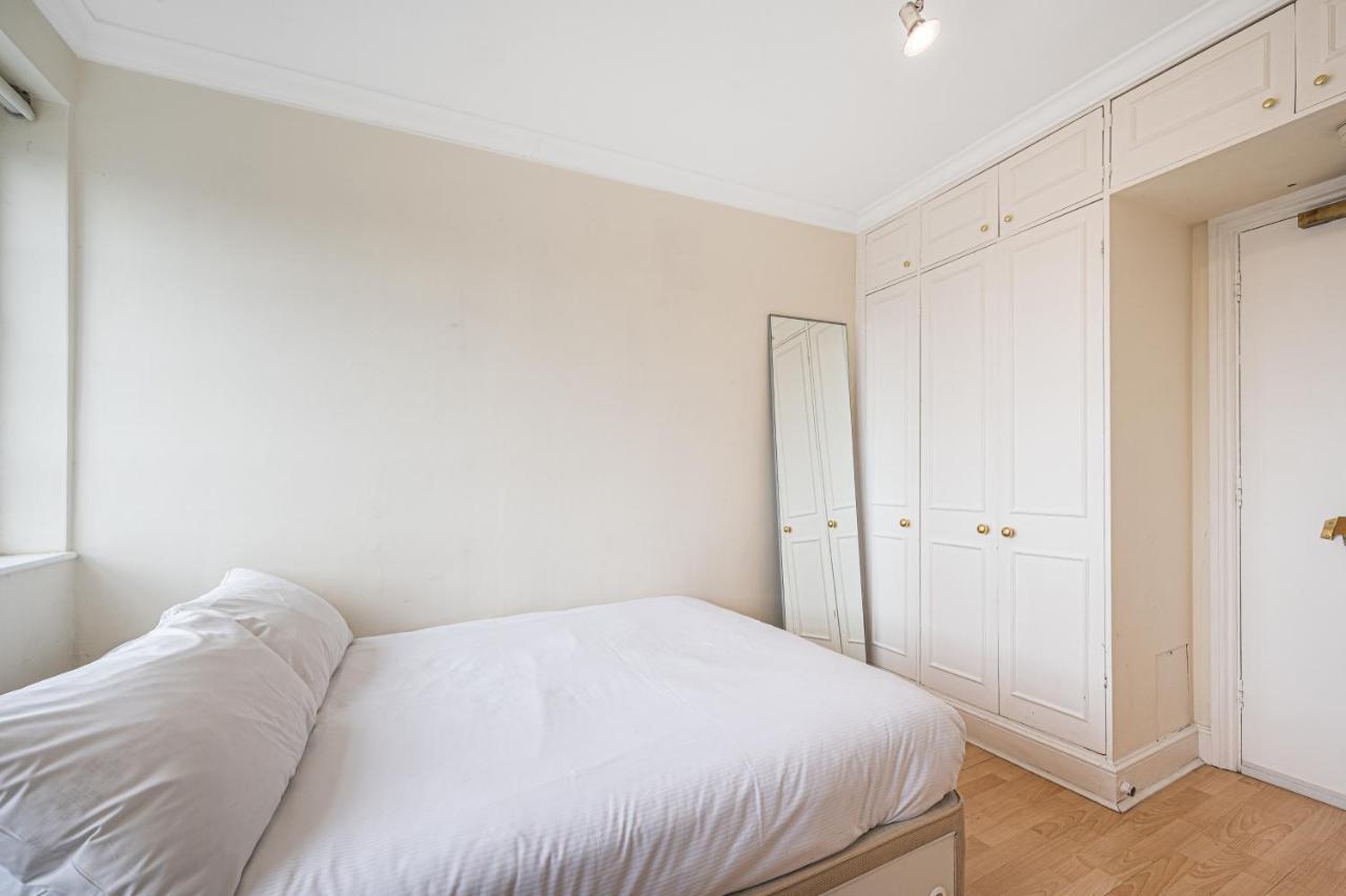 South Kensington Excellent Location Studio At Chelsea Cloister Hotel لندن المظهر الخارجي الصورة
